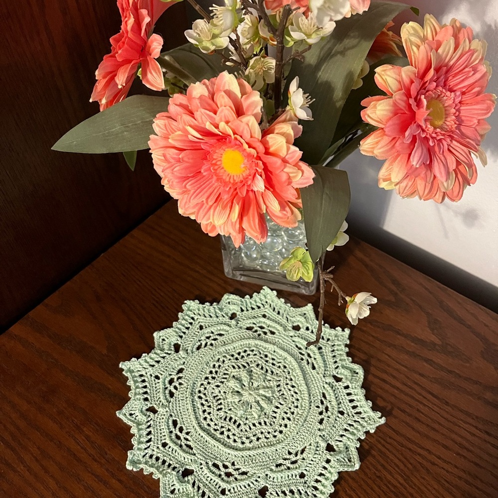 Doilies - Picture 3 of 7